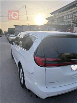 Chrysler Pacifica